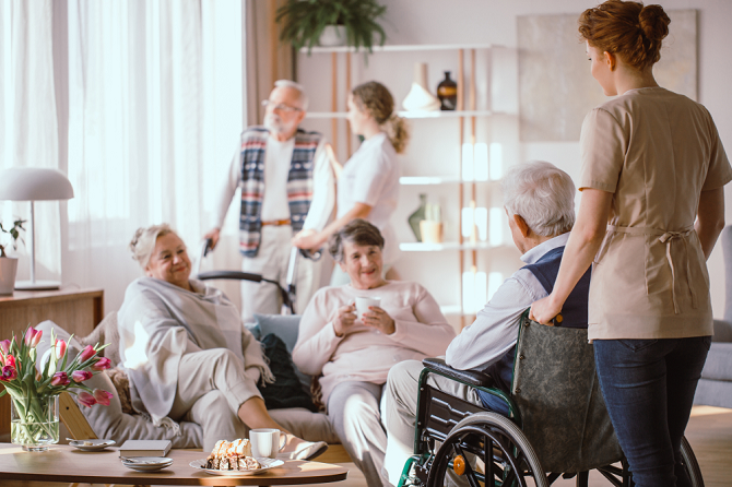 importance-of-group-discussions-in-adult-day-care